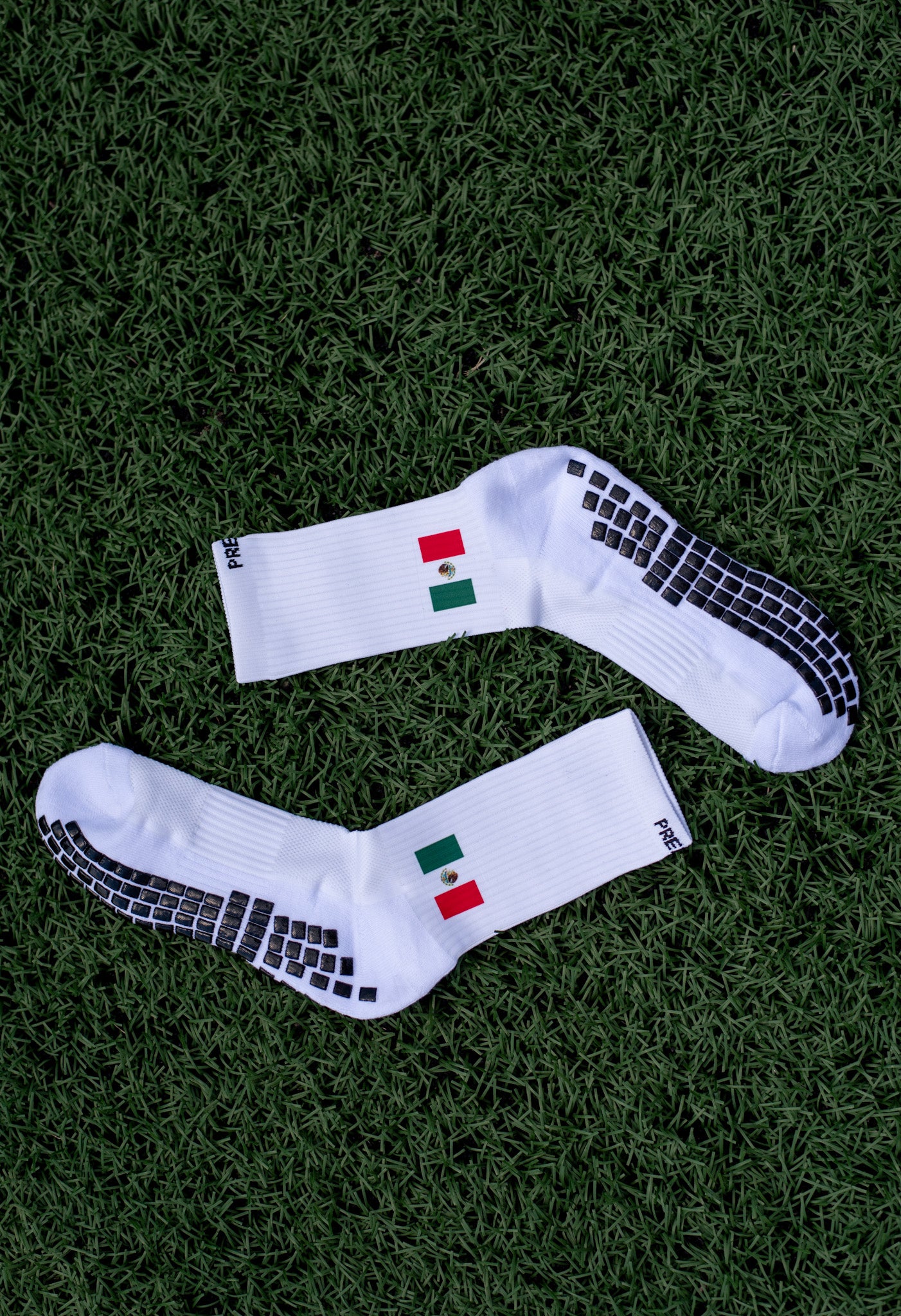 Premier Edge Mexico Flag Grip Socks