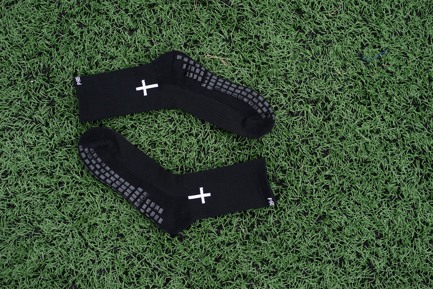 Premier Edge Single Cross Grip Socks