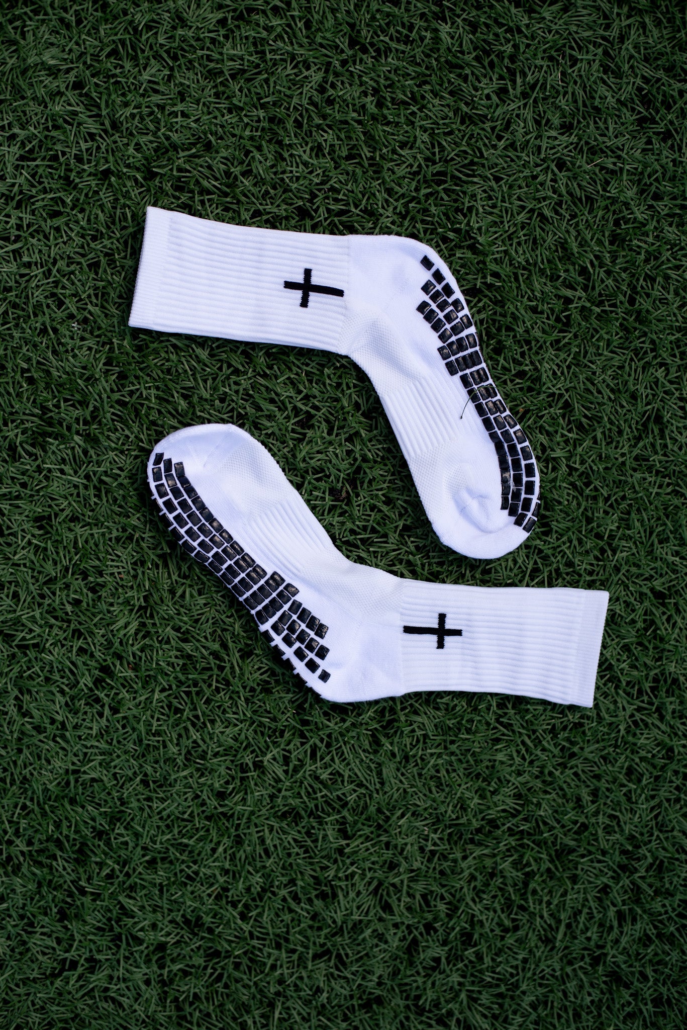 Premier Edge Single Cross White Grip Socks